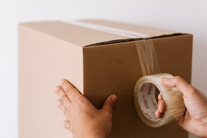 Kualitas Bagus <span class=keywords><strong>Lakban</strong></span> Carton 45mic 48mm 100 Yard süper yapışkan Opp BOPP akrilik karton sızdırmazlık için tek basınca duyarlı