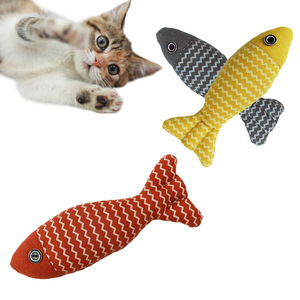Al por mayor Linen Fish Catnip Cat Toy - Product Image 1
