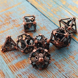 7 parça çokyüzlü metal zar seti D4 D6 D8 D10 D12 D20 RPG zar seti oyunu pano malzemesi dnd hollow metal zar seti - Product Image 4