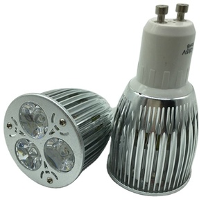可调光发光二极管聚光灯GU10发光二极管聚光灯灯泡<span class=keywords><strong>12V</strong></span> 110V 220V 9W MR16 GU5.3 3000K家用办公室装饰灯