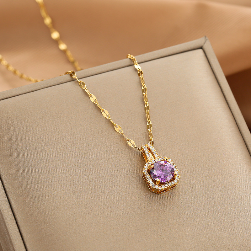 Diamante cuadrado morado (oro)