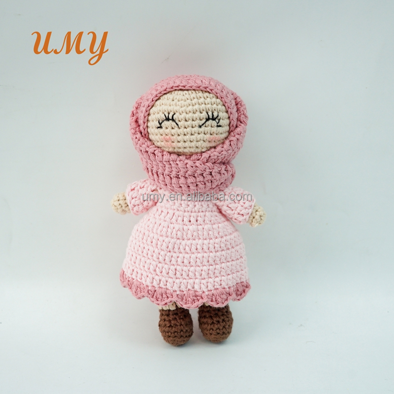 Petit hijab amovible pour poupée