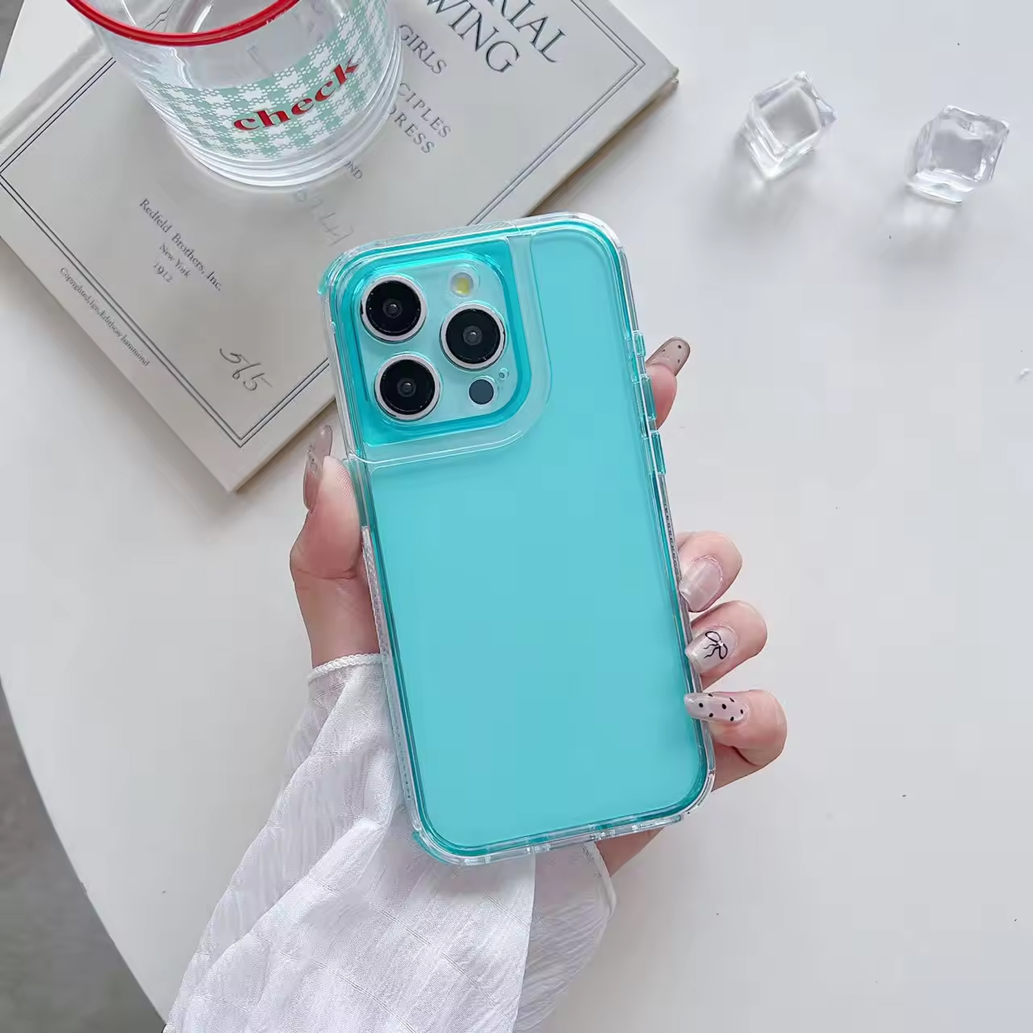 Paon Bleu