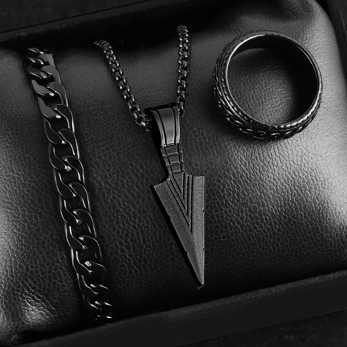 4-Noir