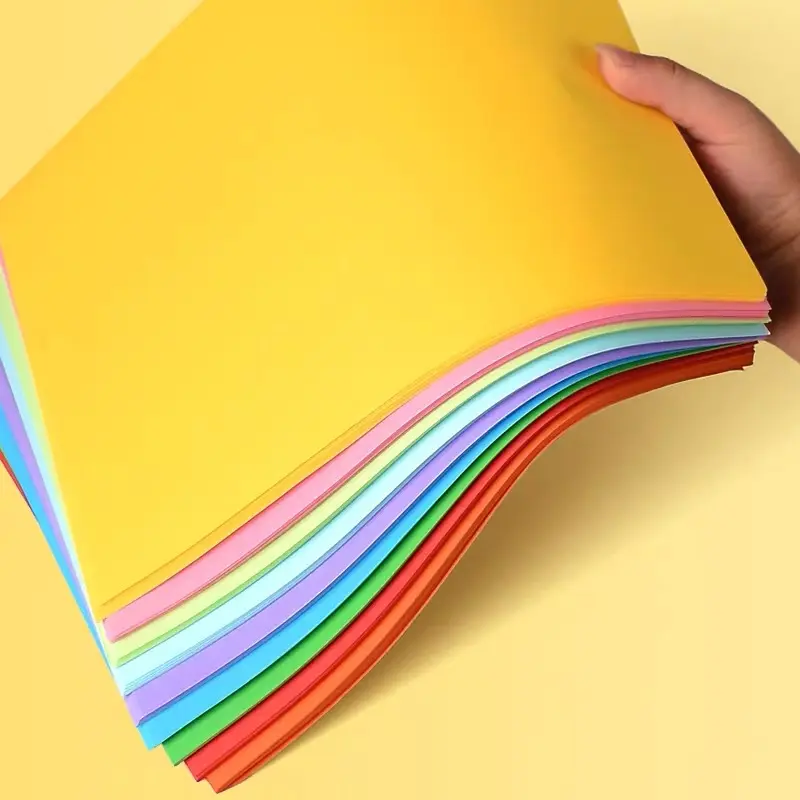 2023 vente en gros papier artisanal format A4 feuille de papier de couleur/carton de couleur