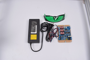 15W 450Nm 雕刻备件切削汽车头部激光切割机与眼镜