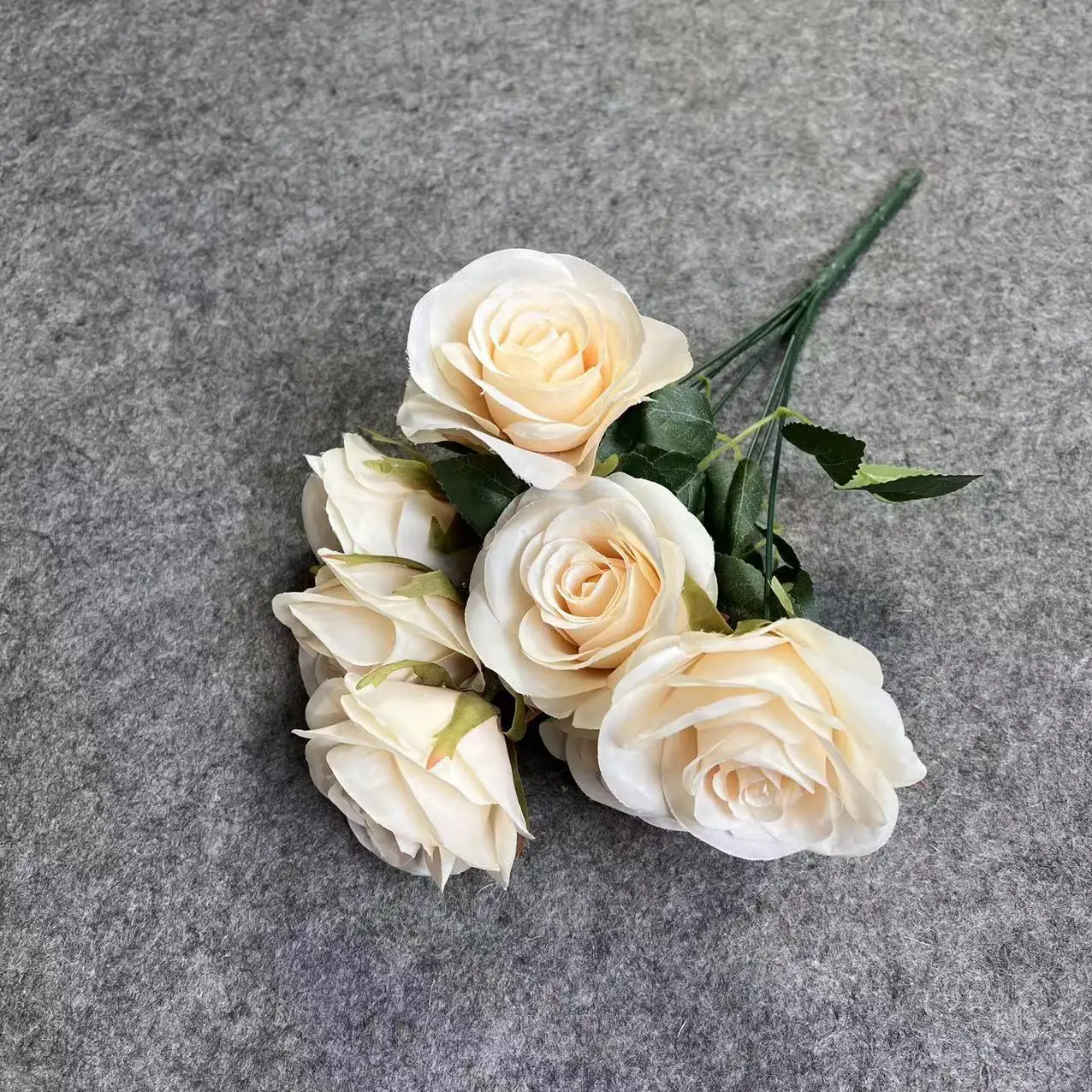 Ramos de rosas de 7 cabezas de alta calidad para hotel, centro comercial, accesorios de fotografía de boda, decoración de flores de seda artificiales
