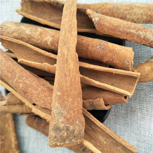 桂通批发中国天然散装干桂棒有机肉桂皮价格便宜