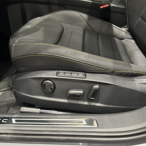 Volk Swagen CC 330TSI orta araba benzin ile çin'de yapılan 7-speed 5 kapı ve 5 koltuklu 2.0T LED kamera elektrikli Sedan deri - Product Image 5