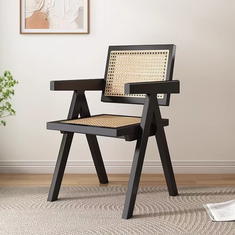 Black rattan cushion