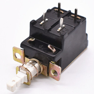 KDC A04 2 yüksek akım 4 pin kendinden kilitleme anahtarı dış yay basmalı düğme anahtarı - Product Image 1
