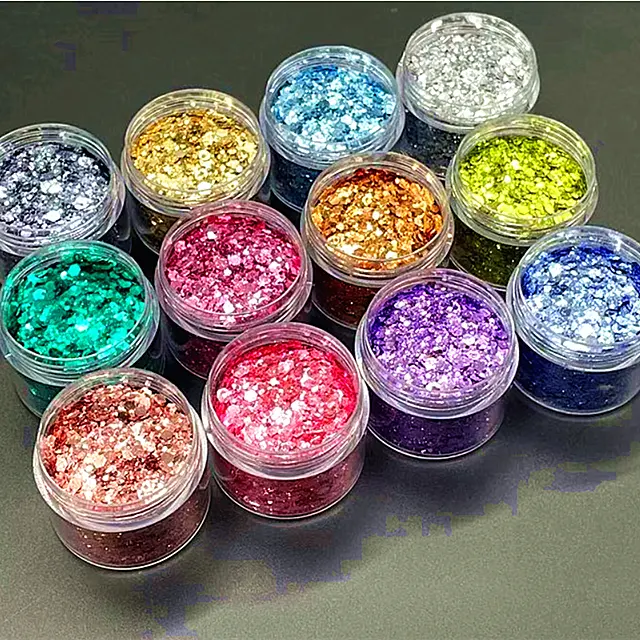 Amostras grátis de fábrica para maquiagem cosmética com glitter de metal para sombra de olhos e unhas, glitter corporal em plástico