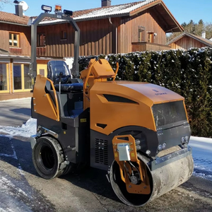 Pneumatic Road <strong>Roller</strong> Compactor Mini Road <strong>Roller</strong> Asphalt <strong>Rubber</strong> Tire Wheel <strong>Roller</strong> For Paving Road