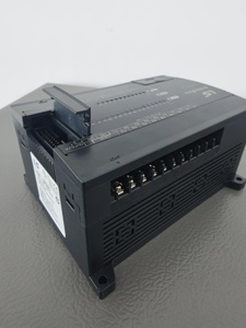 PLC autentico originale 24V corea LS Controller logico programmabile ingresso a 18 punti/uscita a 12 punti LS PLC K7M-DR30U