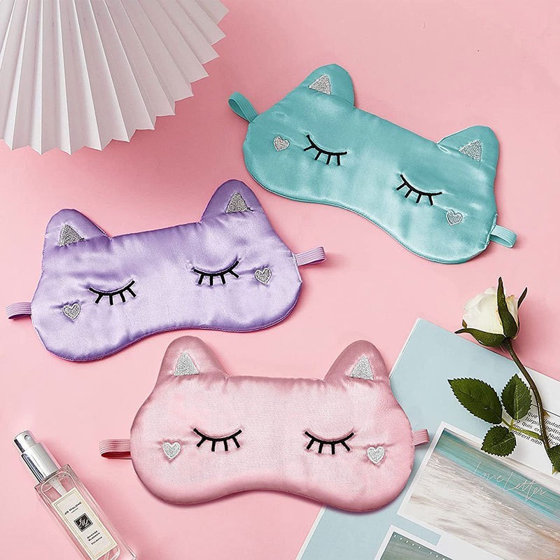 Conjunto de tres piezas de seda simulada