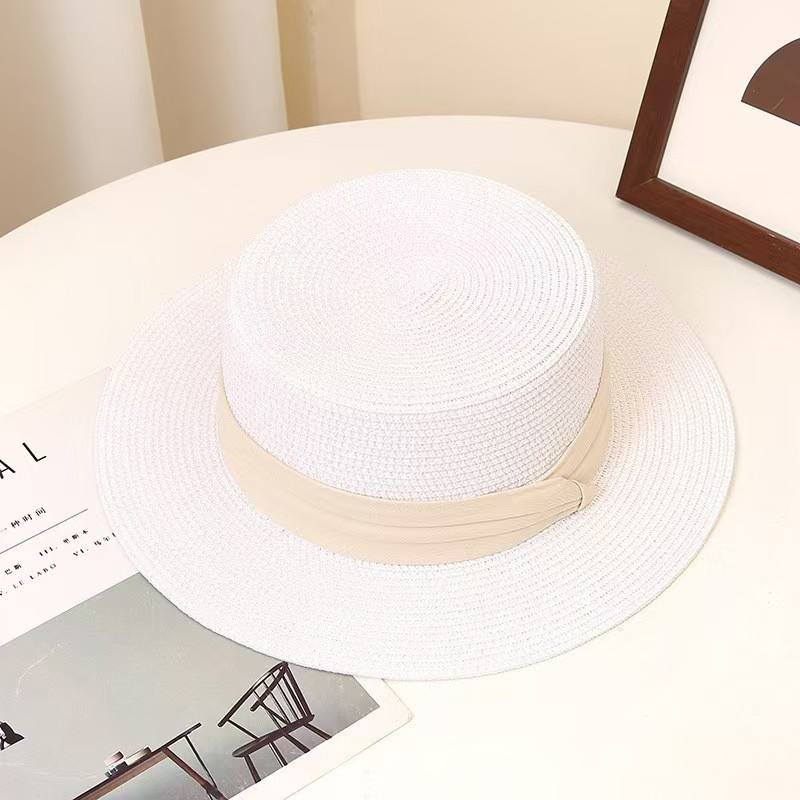 Blanc avec ruban beige