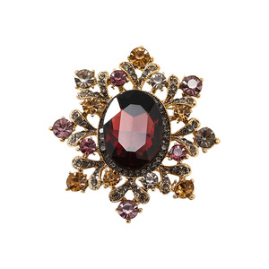 European American Vintage Crystal Corsage <strong>Brooch</strong> for Women Elegant Gold-Plated Flower Pin Accessory for Fashion Gift Occasions - Product Image 3