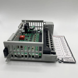 デジタルI/Oモジュール電子的に保護された8チャンネルソースDC出力モジュール倉庫在庫 - Product Image 1