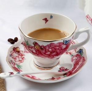 Factory Customized 170ml English <strong>Royal</strong> Bone China Flower <strong>Tea</strong> <strong>Cups</strong> and Saucer Set Bone China Coffee Set - Product Image 3
