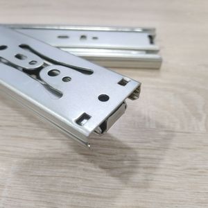 Üç bölüm ve kalınlaşmış sönümleme ve sessiz yastıklama kılavuzu büyüleyici ile 304 paslanmaz çelik kaydırma izi çekmece kılavuzu - Product Image 3