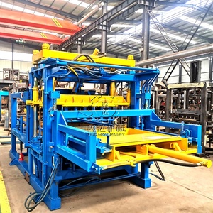 Macchina per lo stampaggio di mattoni di cemento con motore idraulico completamente automatico ad alta produttività multifunzione che fa la produzione di blocchi di cemento - Product Image 5