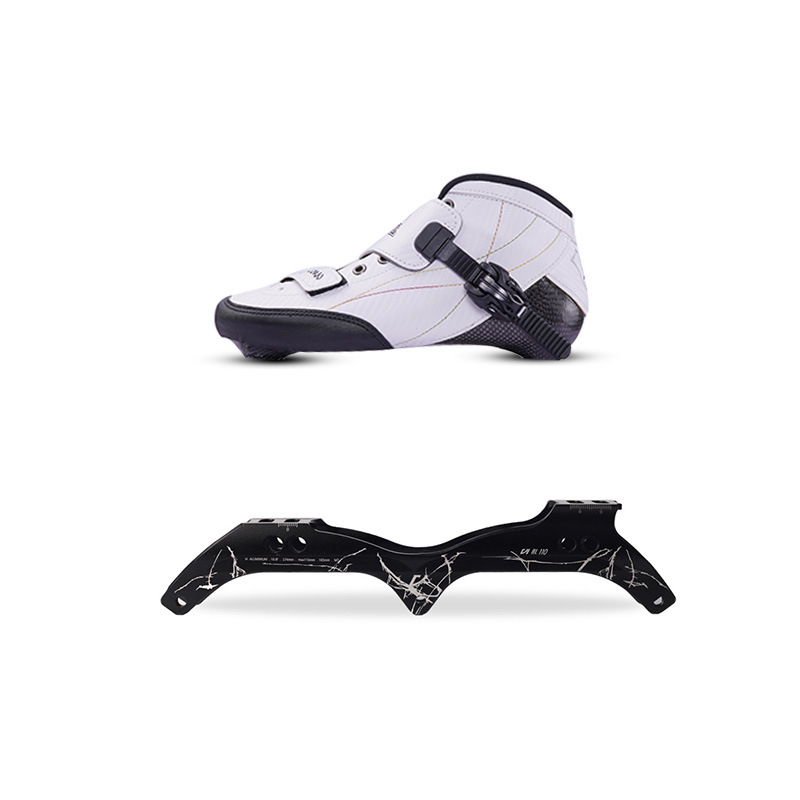 Chaussure blanche + support à trois roues sans roues