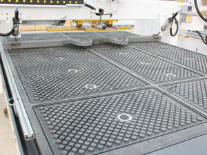 เครื่องตัดงานออกแบบเฟอร์นิเจอร์ CNC ราคางานไม้ขนาดเลือกได้รองรับการเปลี่ยนเครื่องมือ - Product Image 5
