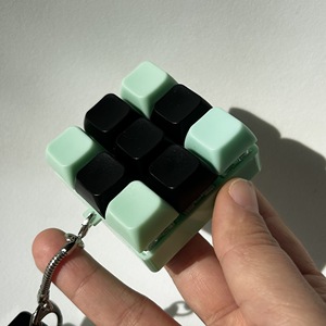 钥匙帽钥匙圈方形键盘坐立不安钥匙链减压玩具键盘坐立不安点击器手指键盘玩具钥匙扣 - Product Image 2