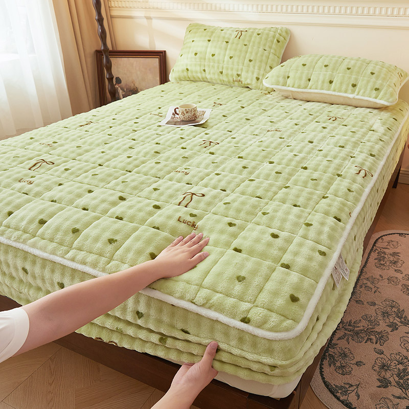 Drap de lit gris foncé