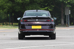 自動車フォルクスワーゲンMagotan <span class=keywords><strong>Faw</strong></span> VW高速210kmh 66L 1.4T 150Ps L4 4ドア5シートセダン高性能250Nm中型車デポジット
