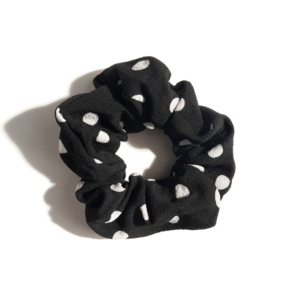 1 black polka dot
