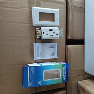 对于UL列出的15安培Usb插座，带双USB-A端口插座，带Usb c - Product Image 5