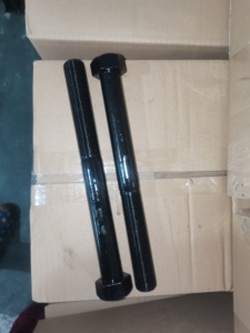 Kalite güvence 8 inç uzun merkezi cıvata kamyon oto raptiye sınıf 10.9 flanş yaprak bahar merkezi cıvata - Product Image 4