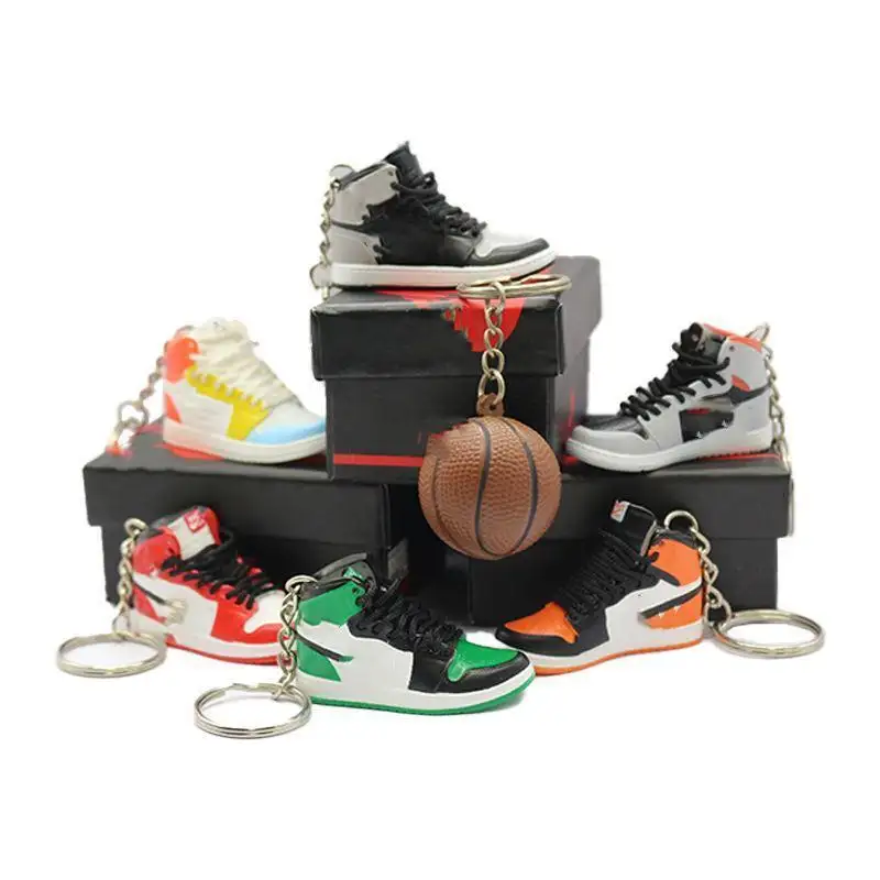 Hot Sneaker Schlüssel halter Schlüssel bund Zubehör Schlüssel ring Weiche PVC 3d Mini Schuh Schlüssel bund Spielzeug benutzer definierte Schlüssel anhänger