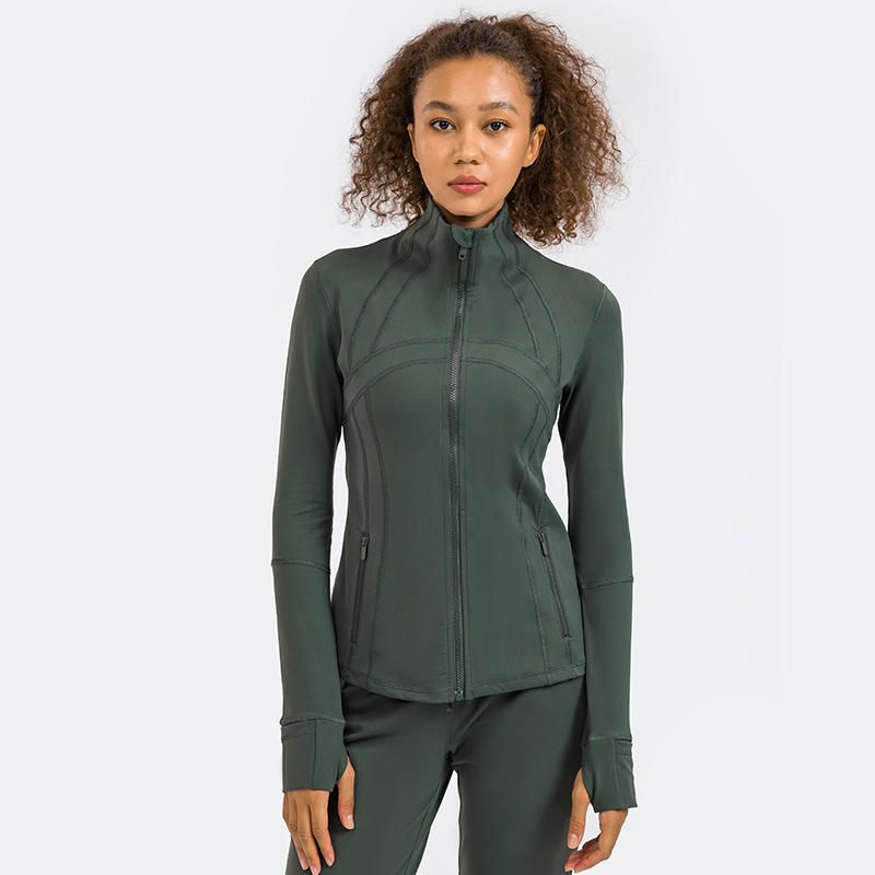 สีเขียวเข้ม