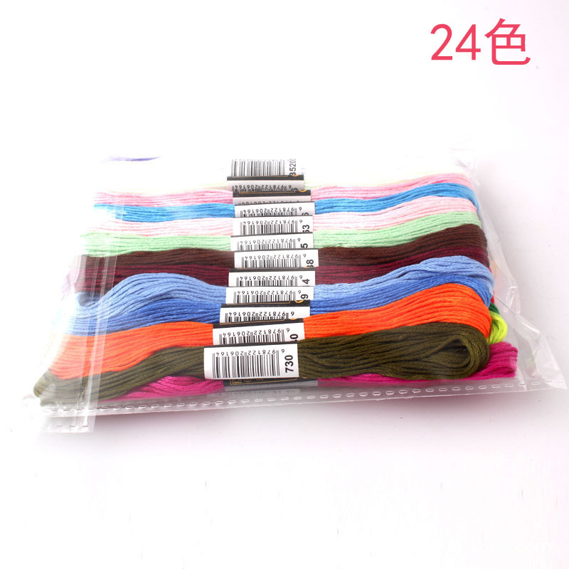 24 colori di filo da ricamo