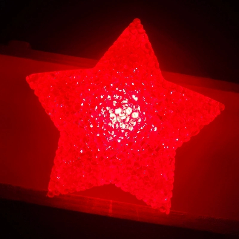 สีแดง