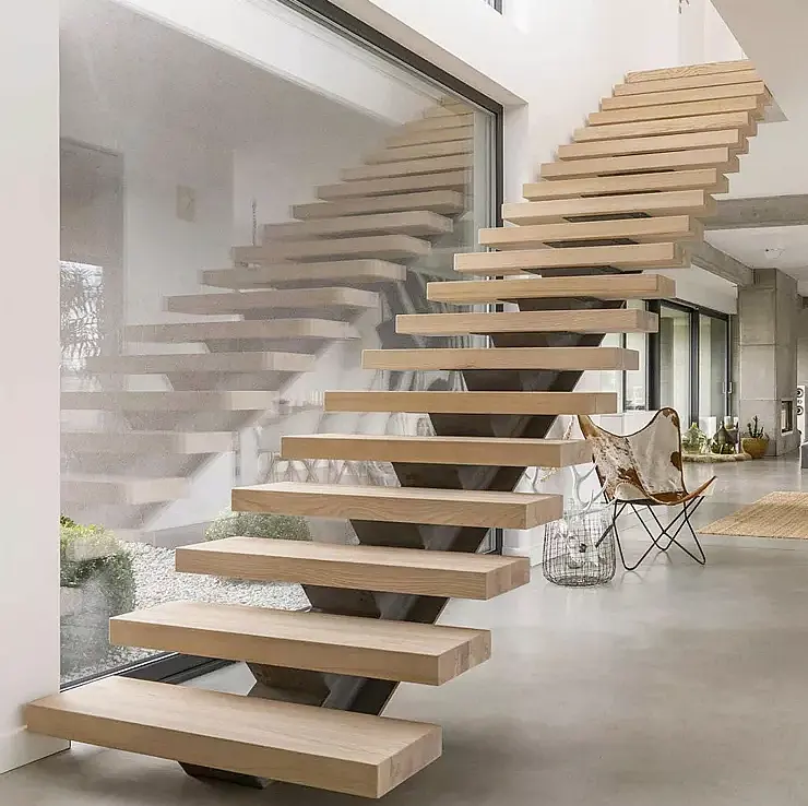 プレハブ高級屋内金属木製階段ガラス手すり用のモダンなカスタマイズされたモノラルストリンガーストレート階段デザイン