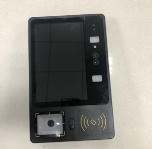 CL-818T di fabbrica validatore del bus di riconoscimento facciale con scanner di codici qr supporta il rilevamento del volto della fotocamera Touch Screen - Product Image 1