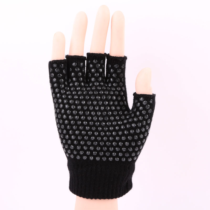 Black-transparent dot