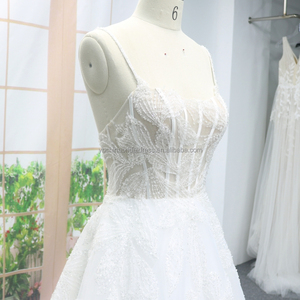 Mới đến hiện đại Công Chúa Váy cưới với ren mô hình và đầy đủ đính cườm bóng áo choàng Train chapel Train phong cách - Product Image 3