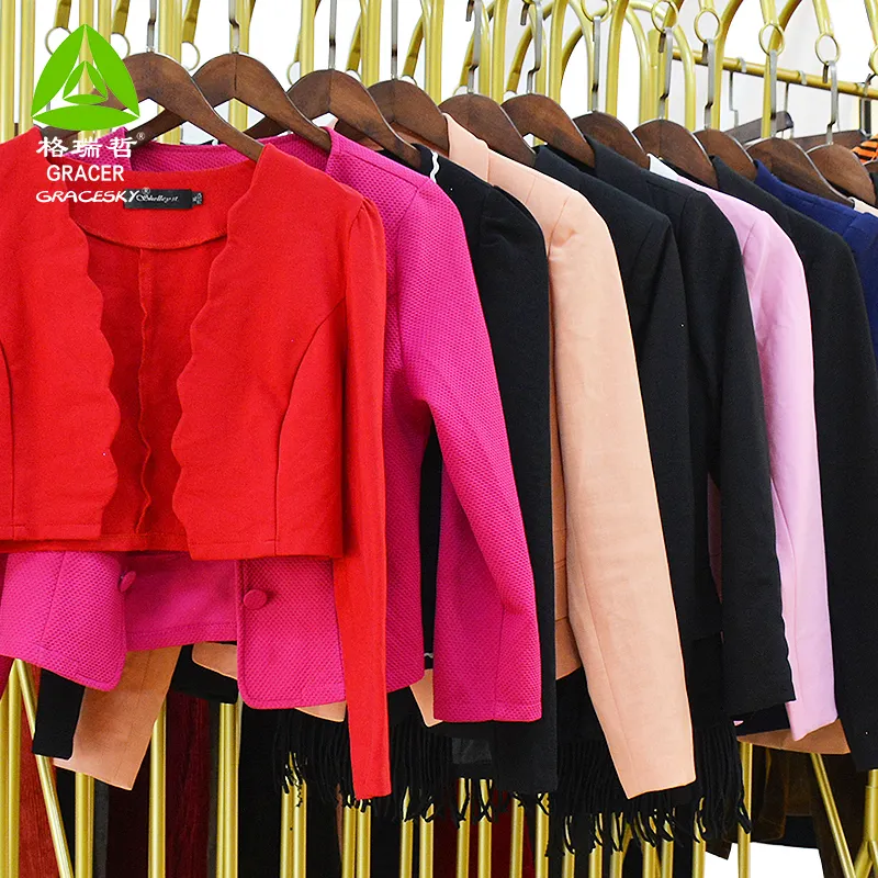 Roupas usadas para venda secundário, roupas femininas modernas jaqueta em bales preço
