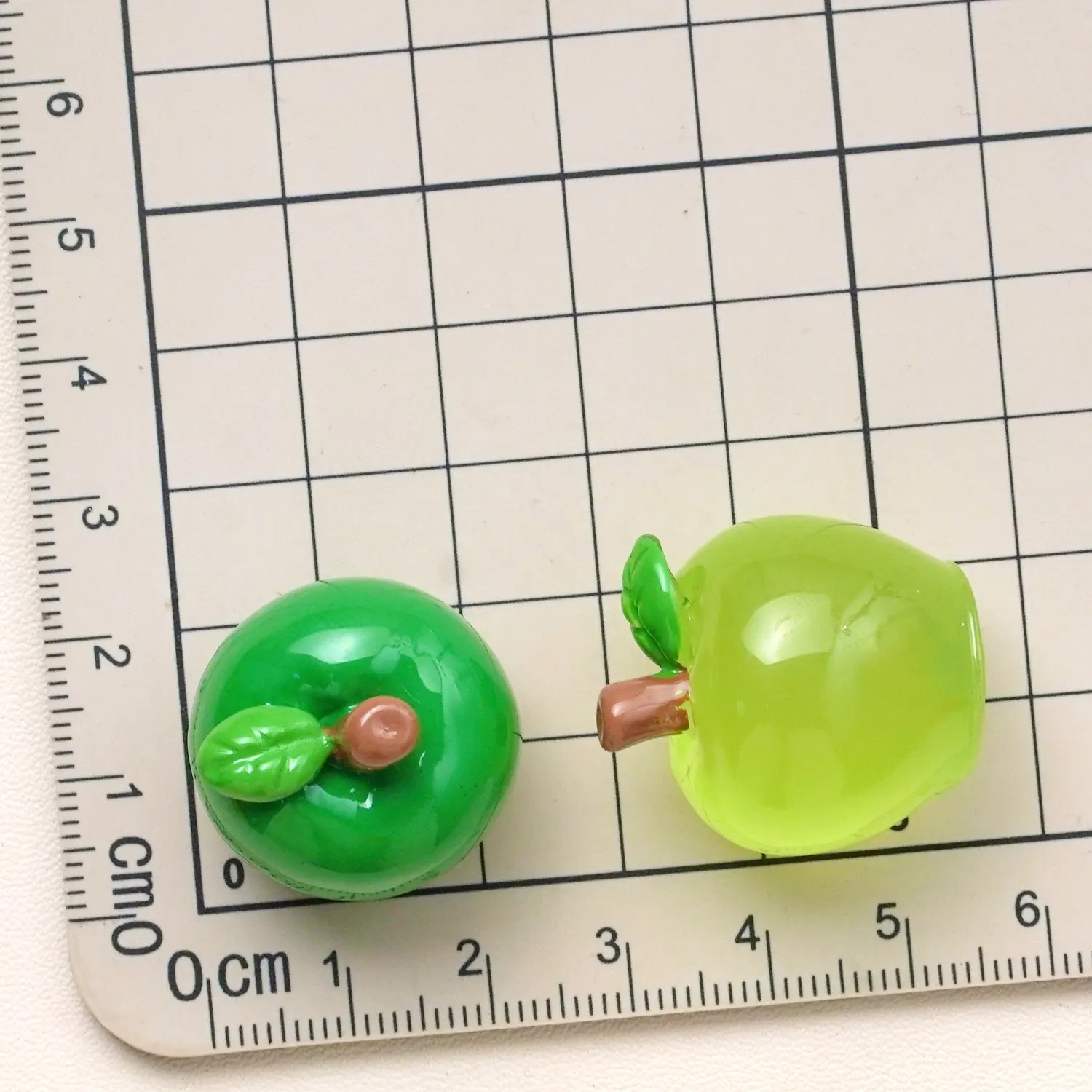 New style colorful artificial 3D apple resin art crafts for cell phone chain pendant charms DIY car embellishments party decor