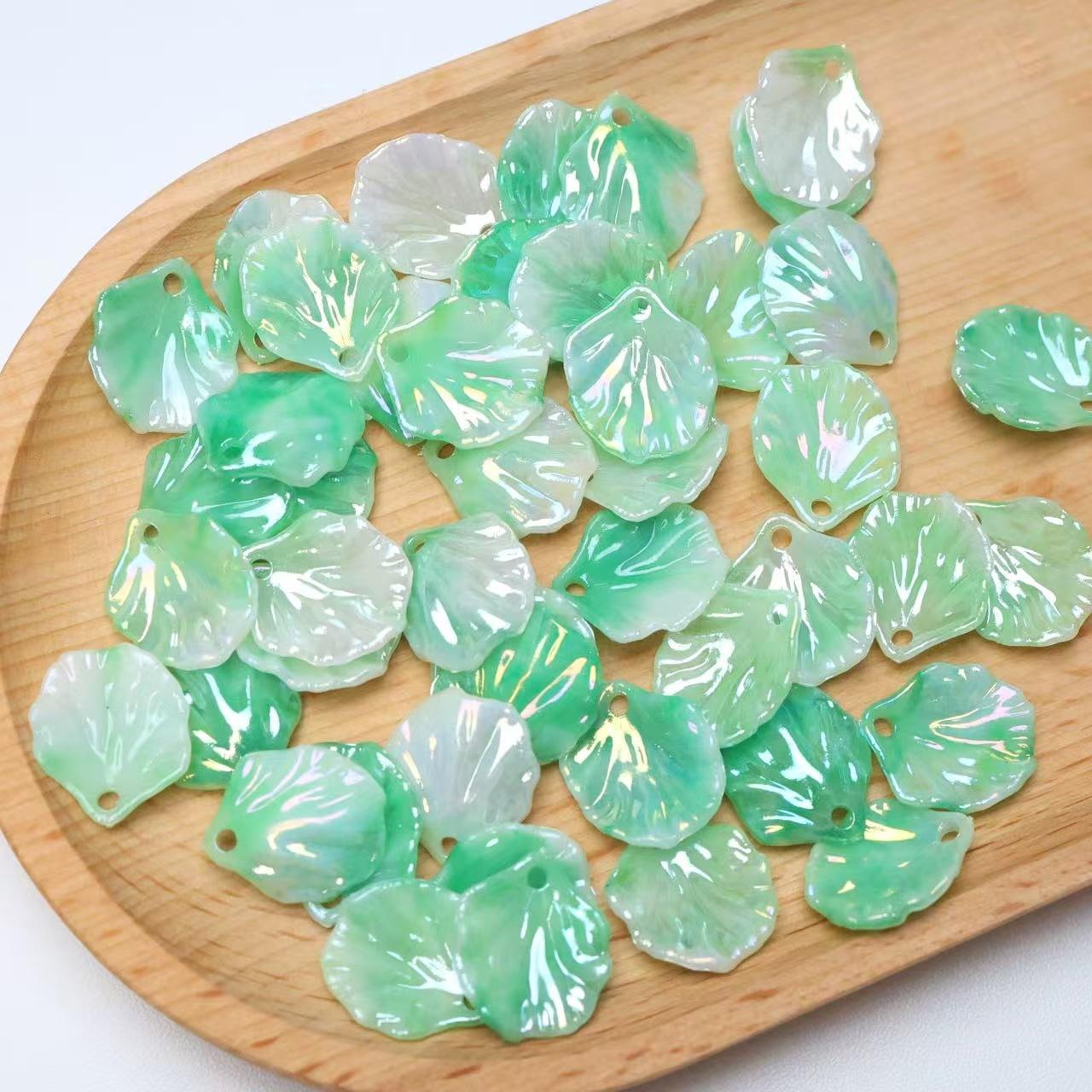 Shell cabbage leaf green