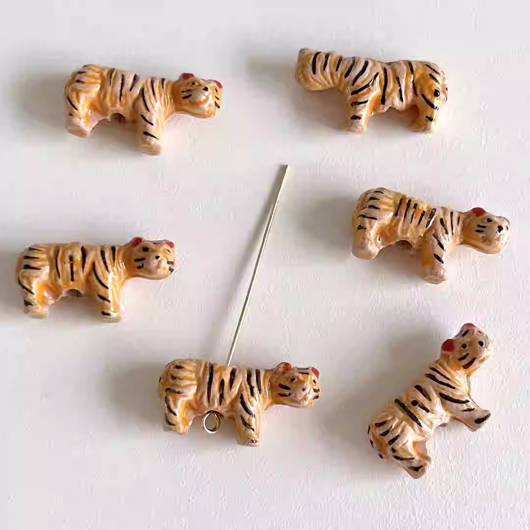 Pequeño tigre (21*11mm)