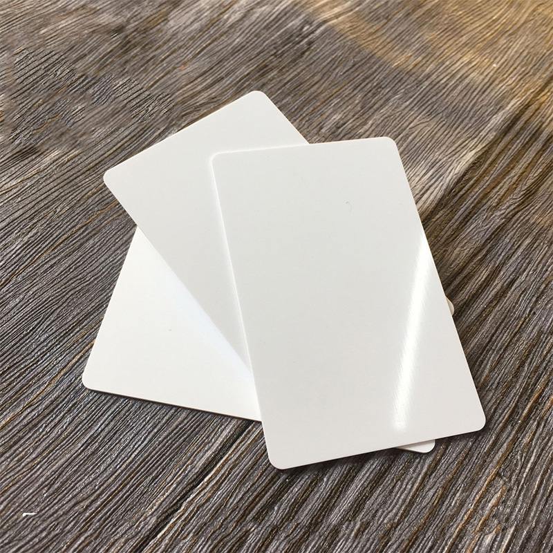 Carte de PVC de blanc