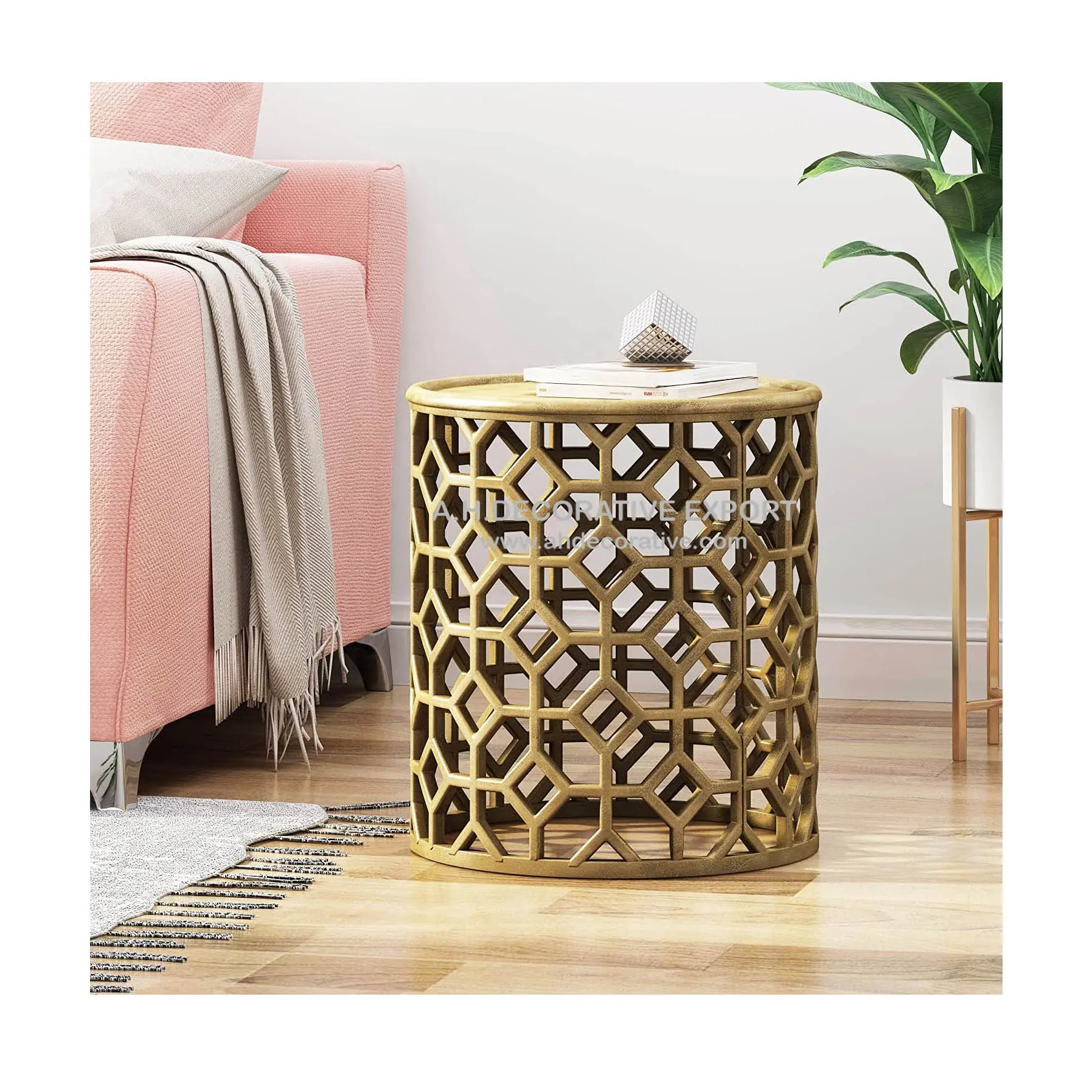 Tavolino dorato per soggiorno tavolino in alluminio metallico di alta qualità per la decorazione di interni ed esterni tavolino all'ingrosso