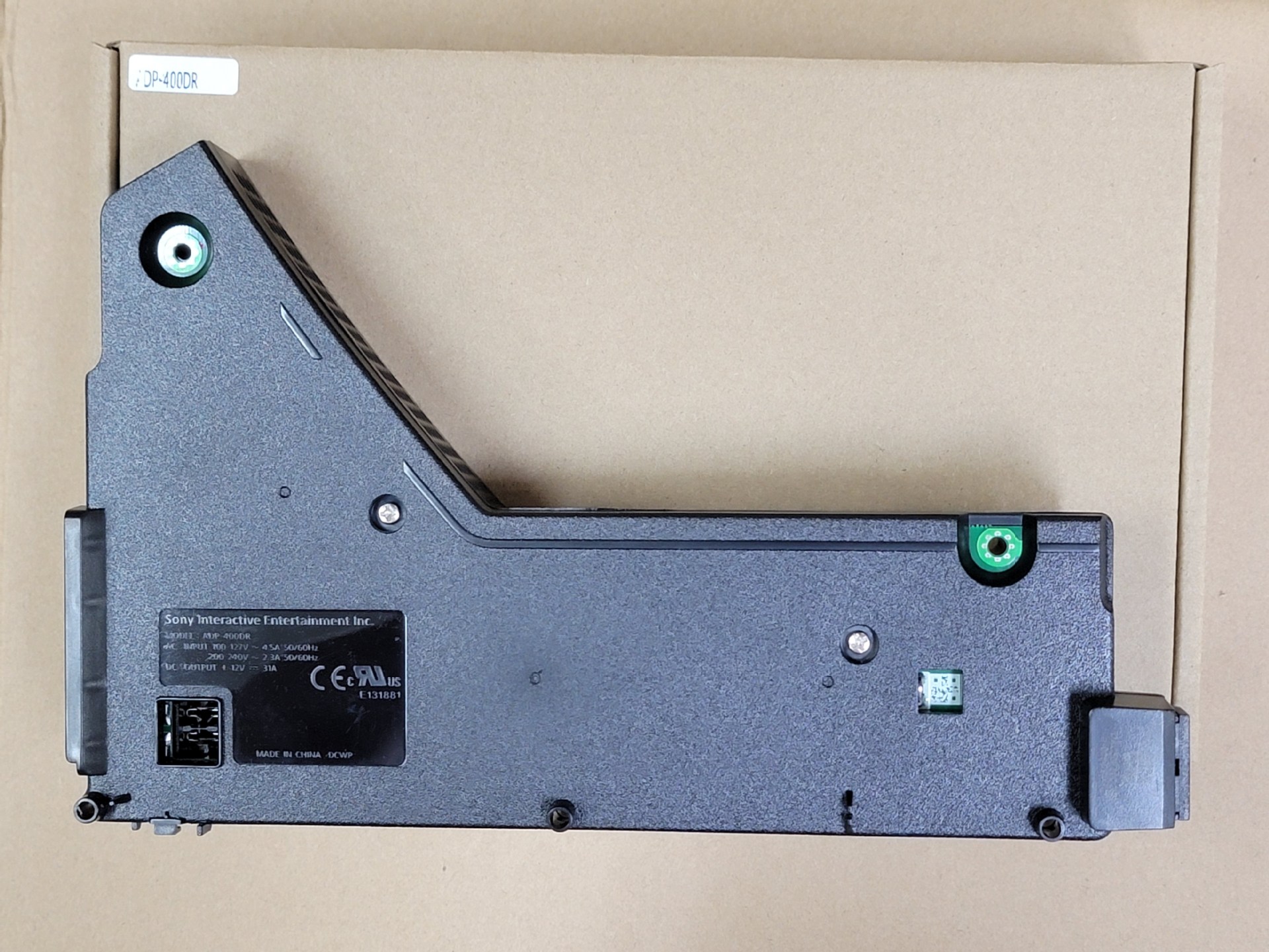 ADP 400DR pour PS5