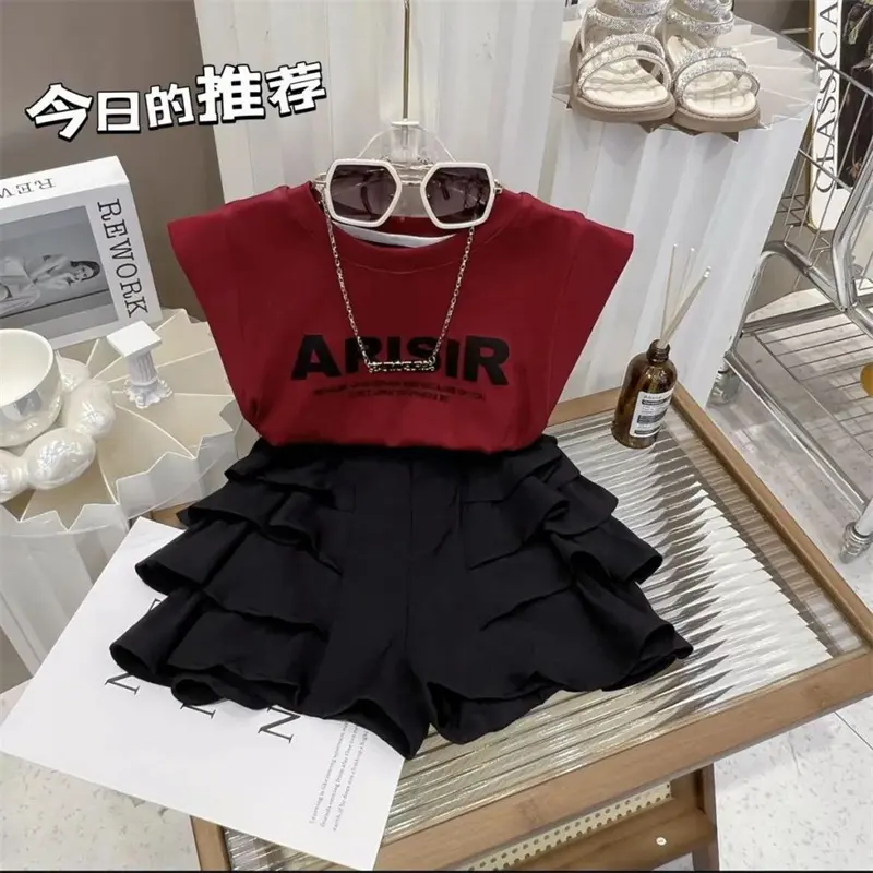 Conjuntos de roupas de verão para meninas, camisa sem mangas com letras e shorts, roupas coreanas para meninas adolescentes, roupas para meninas de 12 anos