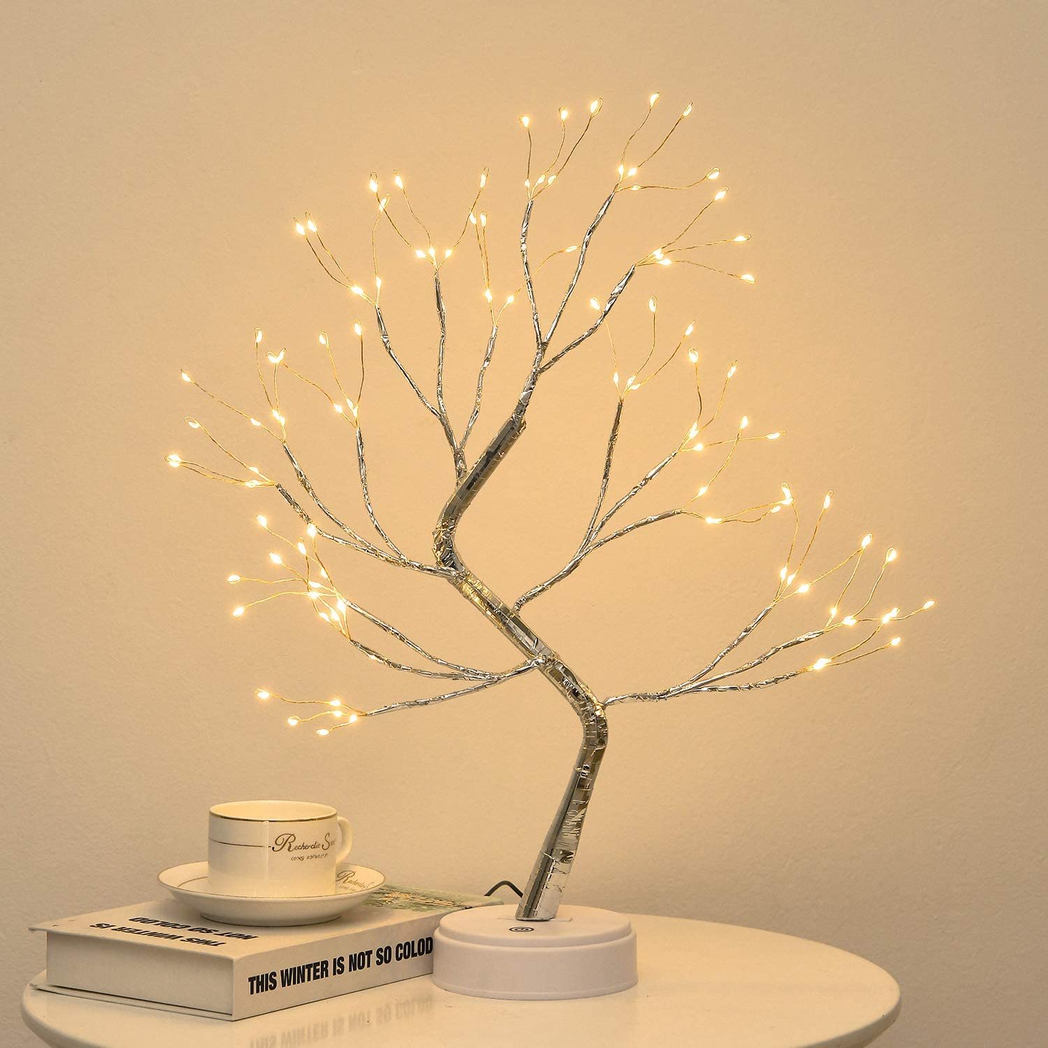 Arbre argenté blanc chaud
